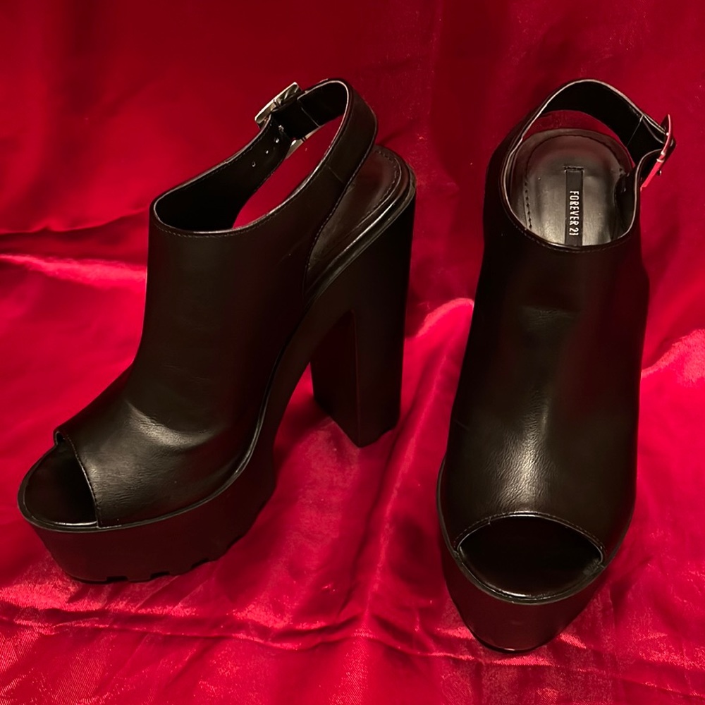 Forever 21 Platforms